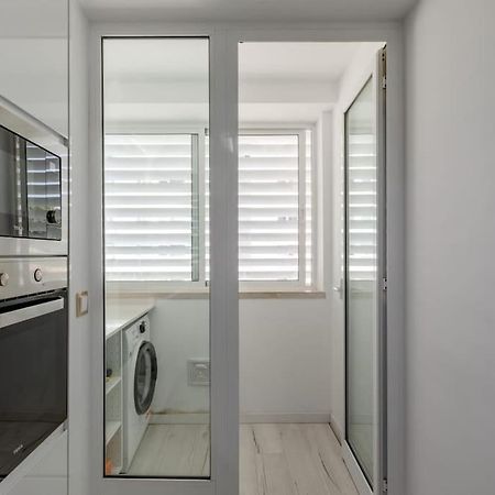 Spacious 3-Bedroom Condo In Lisbon Exterior photo